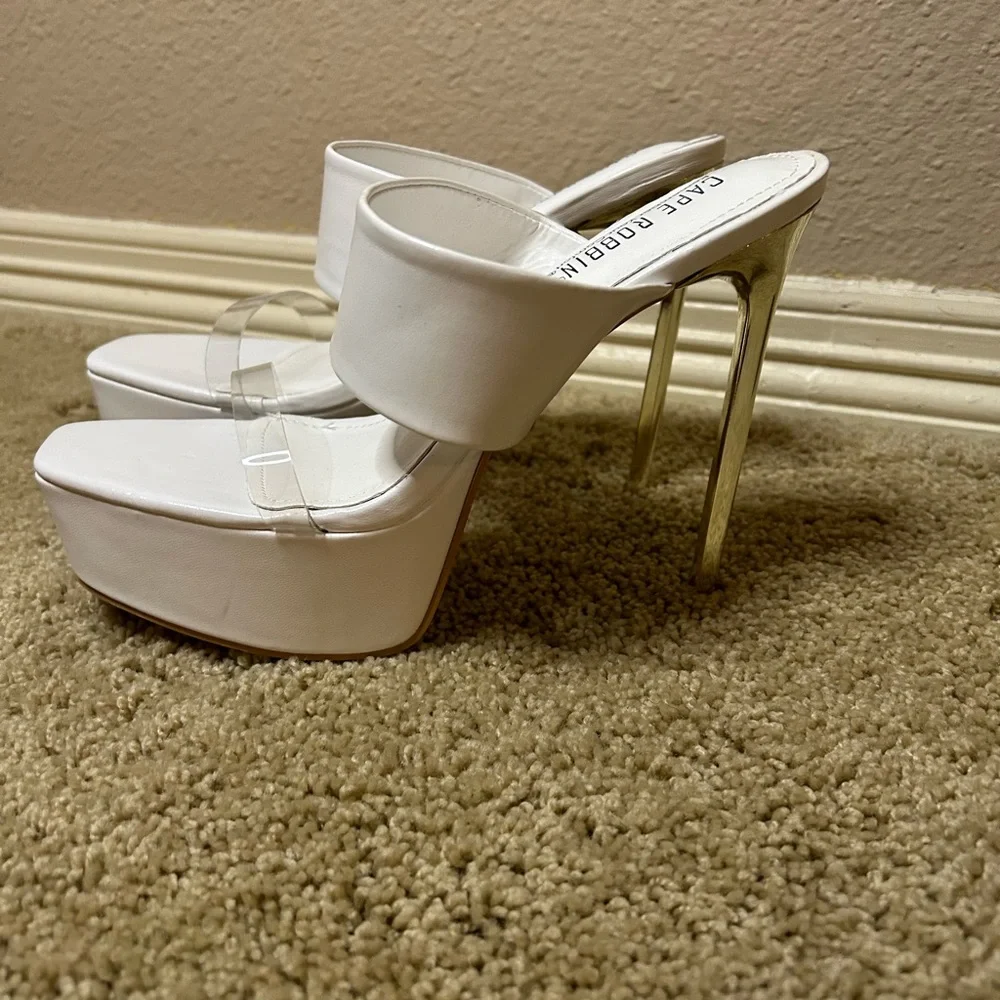 White platform high heels - Picture 8 of 10